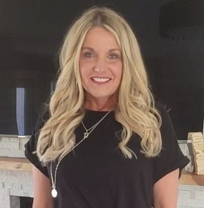 Meet your Posher, Danyale